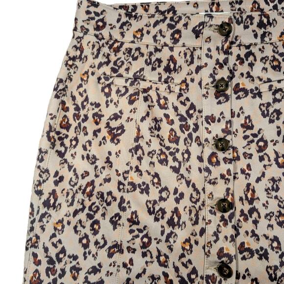 Maurice's Leopard Button Front Mini Skirt Size 16 - Picture 3 of 4